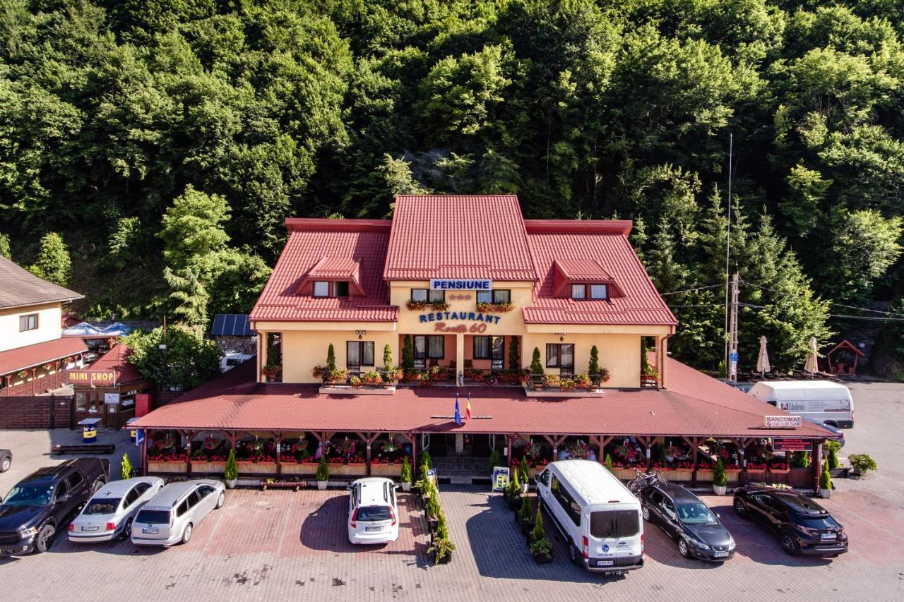 Pensiune Restaurant Route60 Ciucea エクステリア 写真